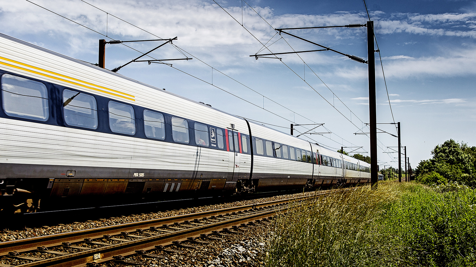 Dobbeltsporet, elektrificeret bane