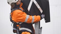 Vi sætter hætte over de gamle signaler