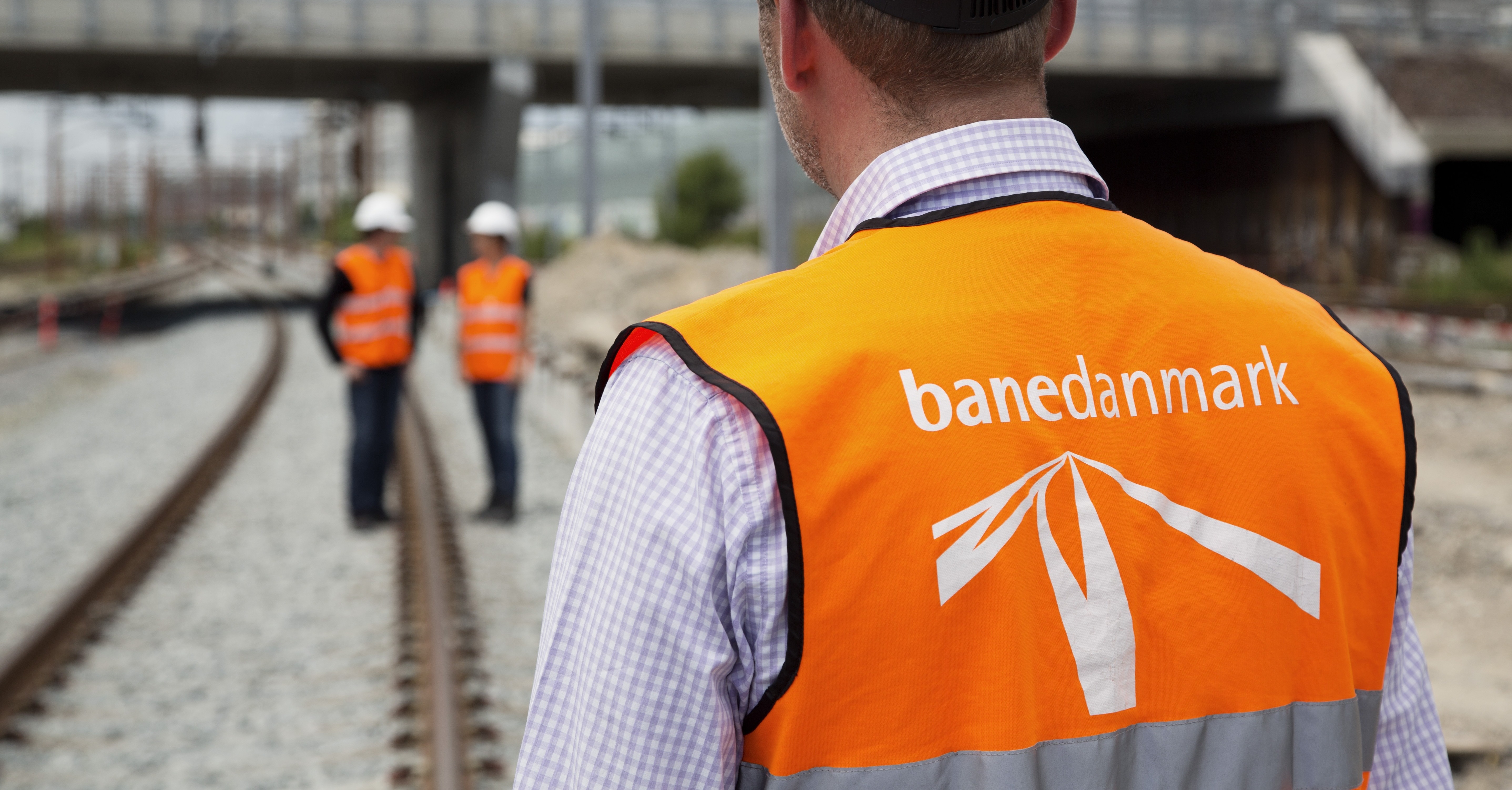 Banedanmark-medarbejdere på skinnerne