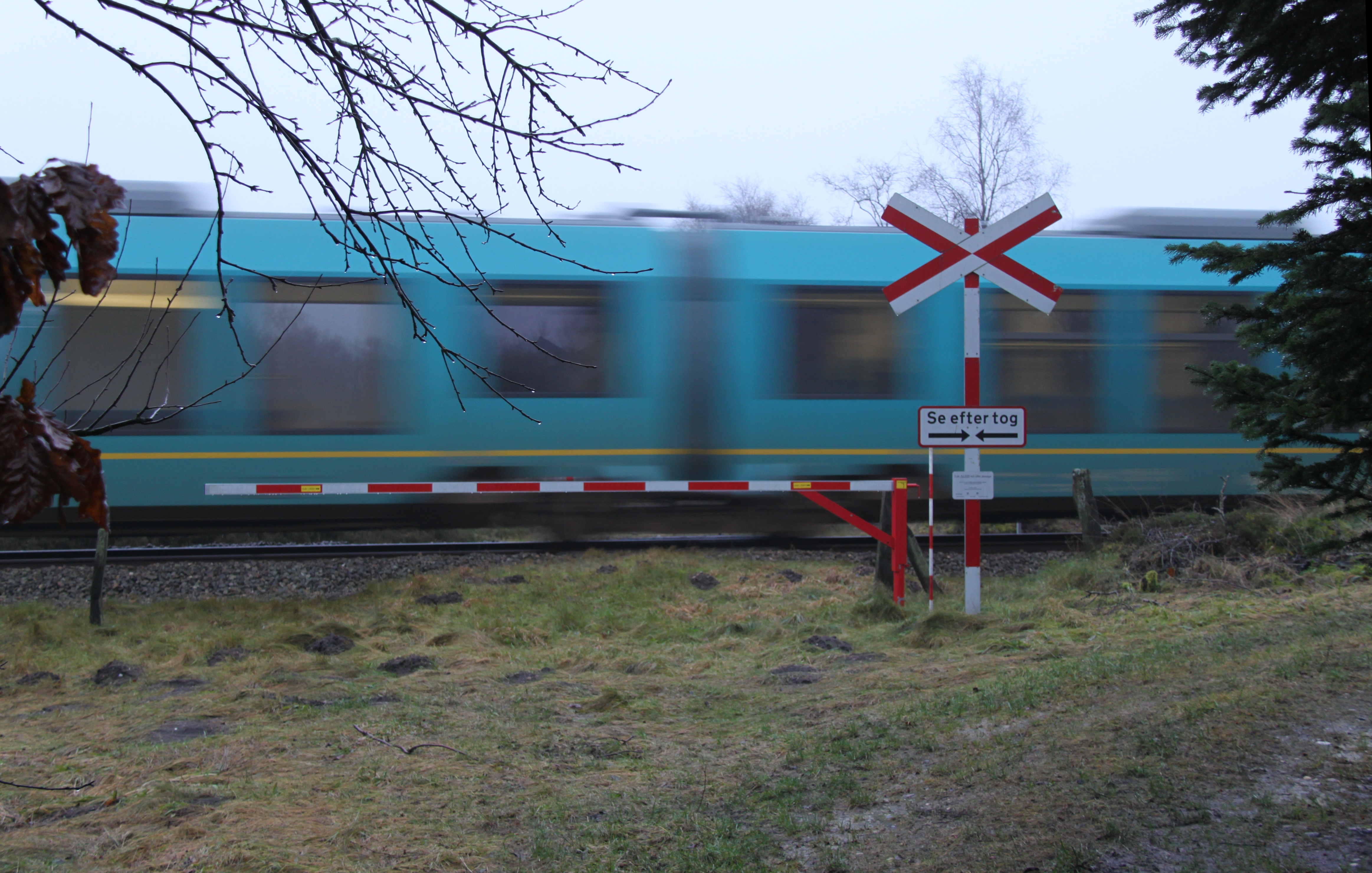 usikret overkørsel med tog